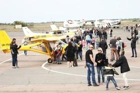 Фото 2 - Второй черкасский фестиваль малой авиации 2015