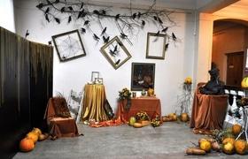 Фото 10 - Оформление холла Черкасского Художественного музея к празднованию Halloween
