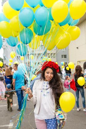 Фото 7 - День Незалежності. Черкаси 2016. Запуск патріотичних кульок