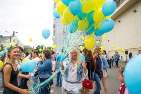 Фото 9 - День Незалежності. Черкаси 2016. Запуск патріотичних кульок