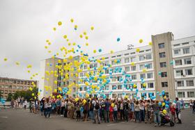 Фото 23 - День Незалежності. Черкаси 2016. Запуск патріотичних кульок