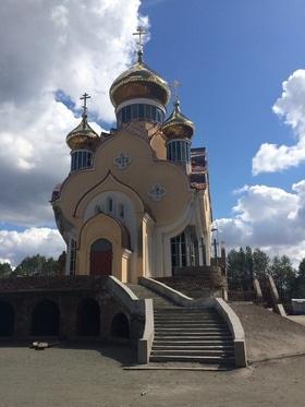 Фото 5 - Храм в г. Славутич. Есть весьма нестандартные конструкции