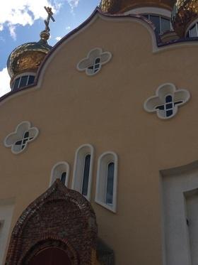 Фото 9 - Храм в г. Славутич. Есть весьма нестандартные конструкции