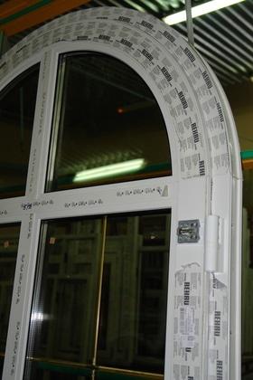 Фото 12 - Нестандартные окна и двери из ПВХ (Пластиковые)