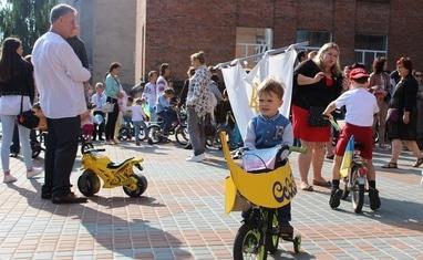 Парад детских колясок "Baby boom" 2017 - фото 1