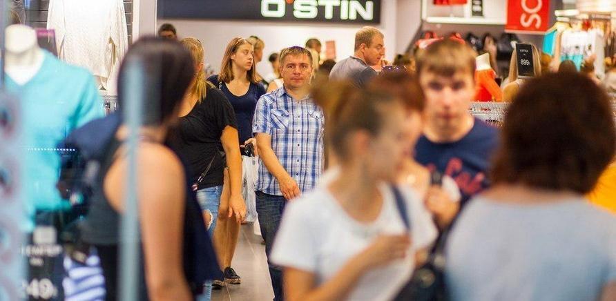 'Ночную распродажу в ТРЦ 'Любава' посетили около 25 тысяч черкасщан'