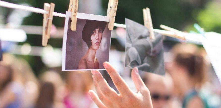 'В Долине Роз состоится грандиозная патриотическая 'фотосушка'' - фото 'В Долине Роз состоится грандиозная патриотическая 'фотосушка''