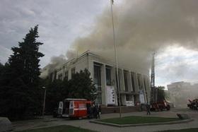 Стаття 'Рятувальники прокоментували пожежу в драмтеатрі'