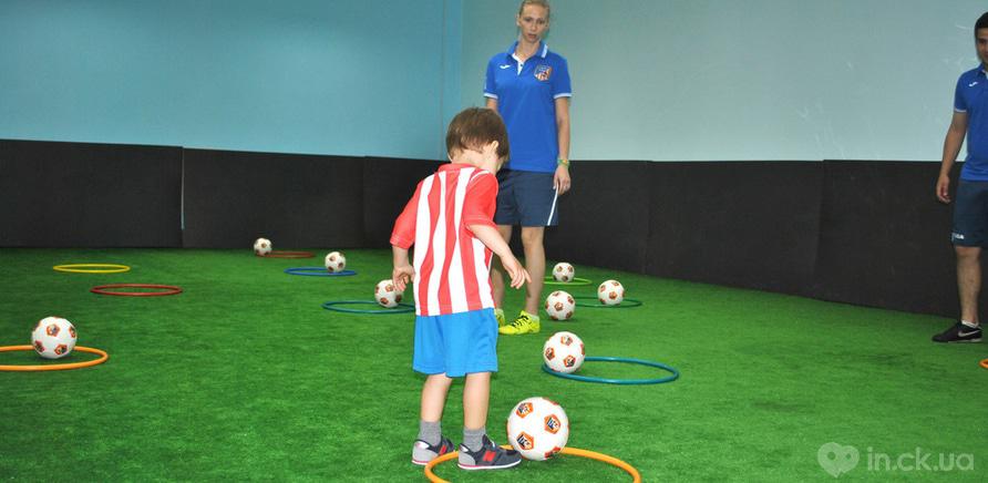 Фото 1 - Уникальный футбольный клуб для детей открыли в Черкассах
