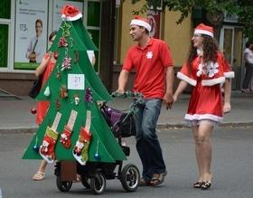 Статья 'Черкассами прокатился Парад детских колясок'