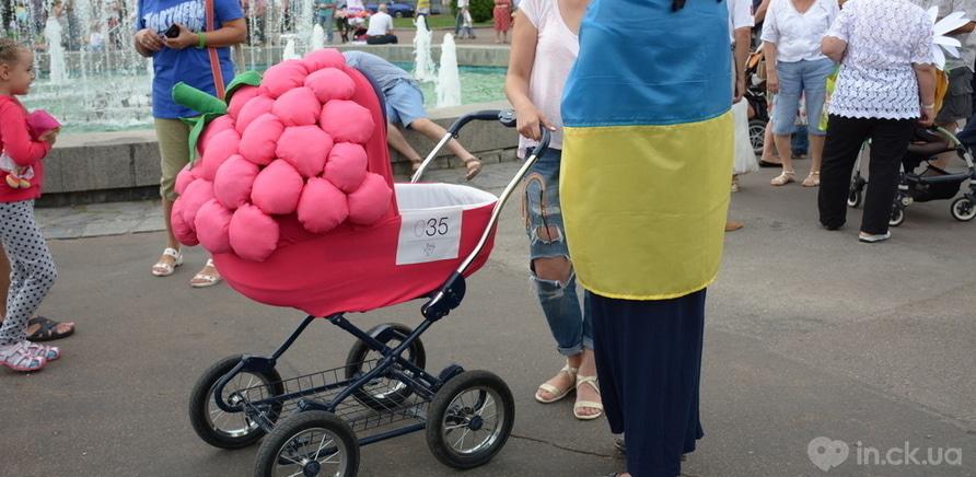 Фото 3 - Черкассами прокатился Парад детских колясок
