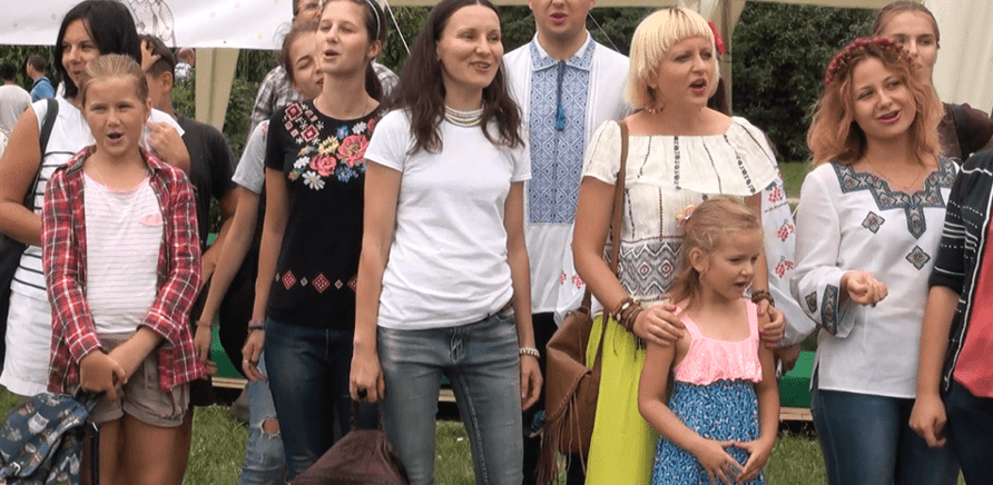 'У Черкасах провели перший в Україні флешмоб скоромовок'
