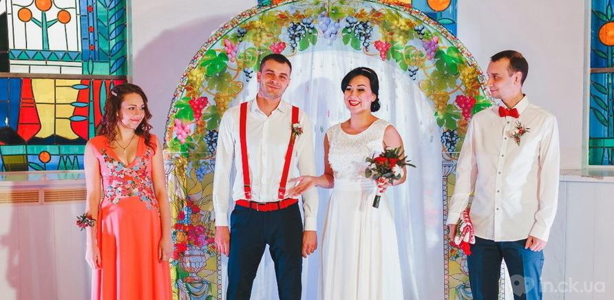 Фото 2 - Вітражне весілля – одна зі "знахідок" агентства Яни Юдіної