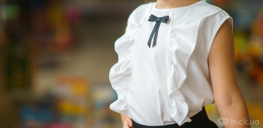Фото 3 - По форме: где в Черкассах купить стильную одежду для школьников?