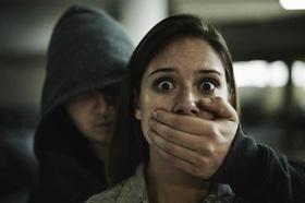 Статья 'Ночные улицы: как женщине самостоятельно справиться с нападающим'
