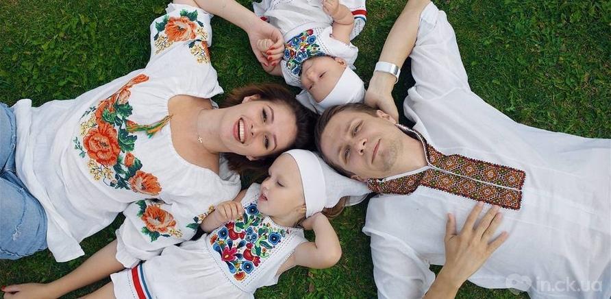 Фото 3 - Анна Колодницька з чоловіком та дітьми