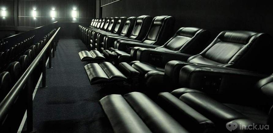 Фото 1 - Кресло для кинотеатра "Мультиплекс" в ТРЦ "Караван"