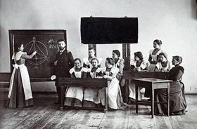 Статья 'Наказание, взаимоподдержка, именные стипендии: как учились черкасские гимназисты сто лет назад'