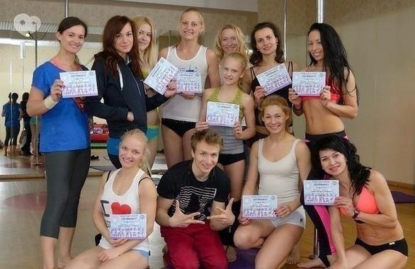 Фото 4 - Студия танца и акробатики на пилоне Politov School