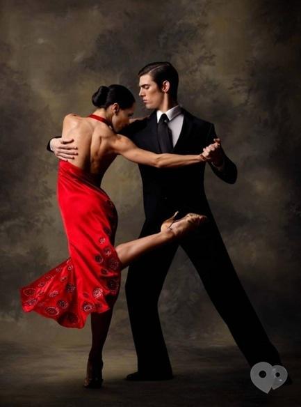 Обучение - Открытый урок танго в школе 'Tango del coraZon'