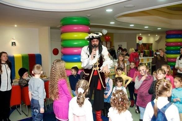 Для дітей - Вечірка 'Таємниці піратського острова' в кафе-клубі 'Мармелад'