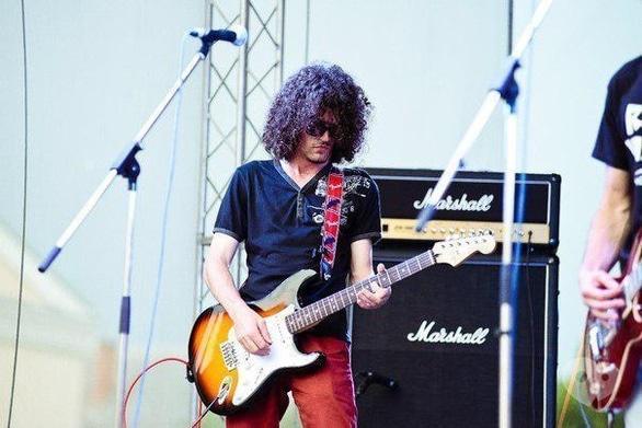 Концерт - Анатолій Палаш (гітара, вокал) в концерт-холі 'Сонце під Землею'