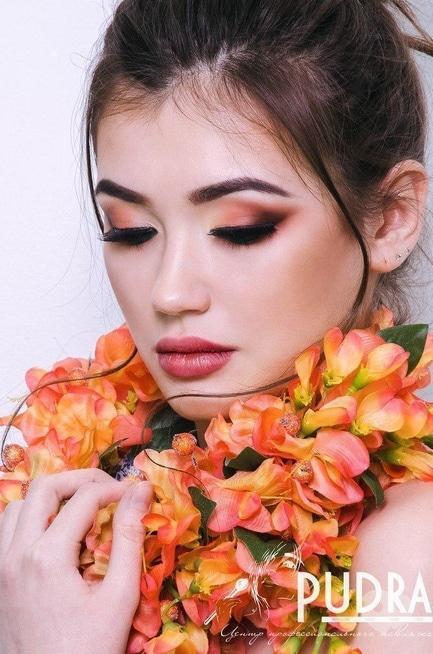 Навчання - Набір на базовий курс 'Візажист салону краси'