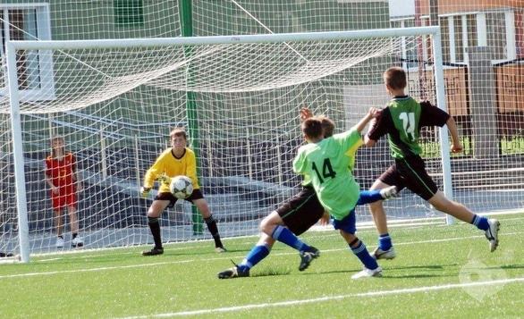 Спорт, відпочинок - Чемпіонат Черкас з футболу серед юнаків загальноосвітніх навчальних закладів