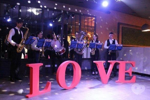 Вечірка - День Святого Валентина в 'Forest'