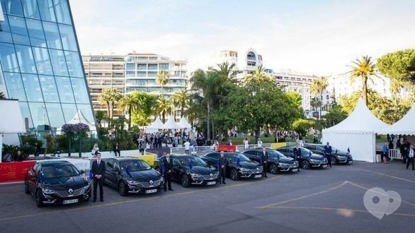 Автоцентр на 30 лет Победы 7/2 - RENAULT  и 70-й Каннский кинофестиваль 