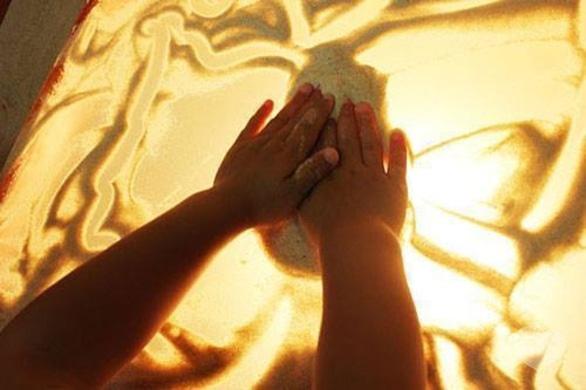 Обучение - Мастер-класс 'Рисуем песком – рисуем фантазию' - фото Обучение - Мастер-класс 'Рисуем песком – рисуем фантазию'