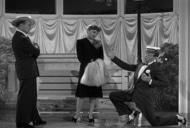 Фильм'Просмотр фильма "Праздничная гостиница"' - кадр 4