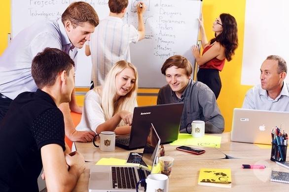 Навчання - Вебінар 'Карантин, що робити, щоб не стати овочем?'