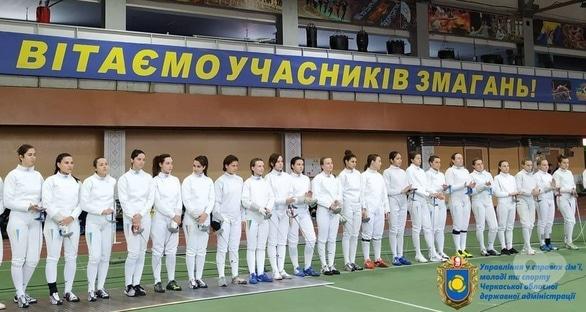 Спорт, відпочинок - Кубок України з фехтування на шаблях серед чоловіків та жінок