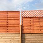 Заборные секции деревянные комбинированные (решетка + плетенка)