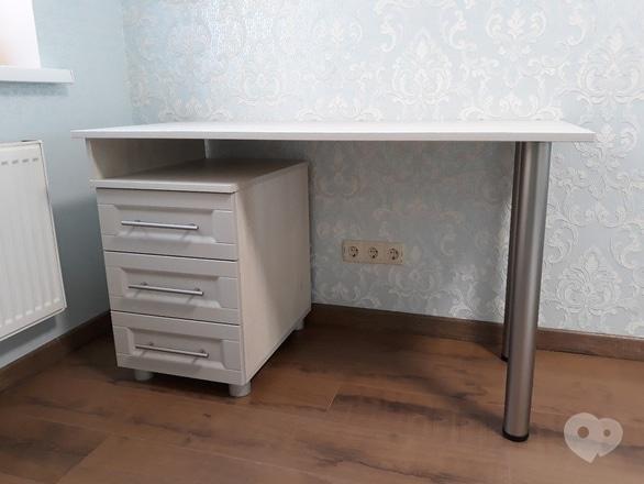 Лидер, мебельная студия - Письменный стол 009