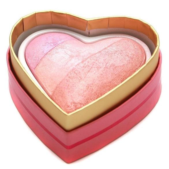 Магазин 5000 дрібниць, товари для салонів краси - Рум'яна сердечко Blushing Heart у950010 Make up Revolution