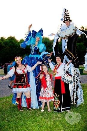 Фото 3 - Сварожичи, огненное шоу, пиротехническое шоу, великаны на ходулях - Танцевальные номера на ходулях