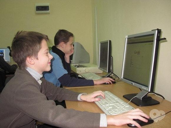 Центр детского и юношеского творчества, внешкольное учебное заведение - Кружок информатики 'Байт'