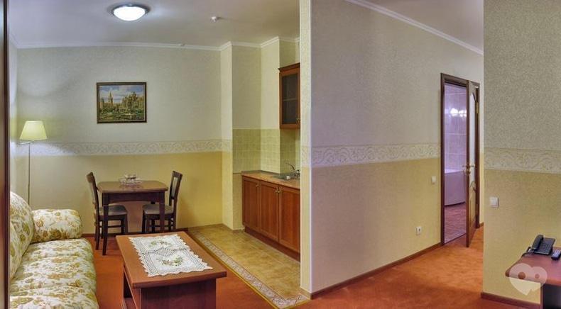 Фото 2 - Украина, гостиница - Номер "Апартаменты"