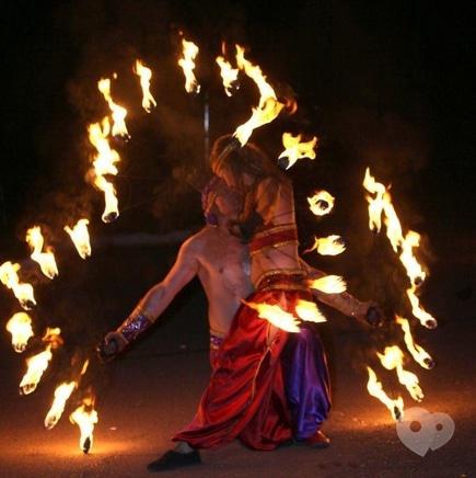 Фото 6 - Сварожичи, огненное шоу, пиротехническое шоу, великаны на ходулях - Фаер-шоу в восточном стиле "Восточная любовь" (2 актера)