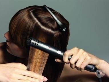 ФЛЕМП, студія краси - Вирівнювання волосся утюжком