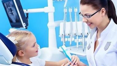 Сучасна Сімейна Стоматологія - Профессиональная чистка щеточкой