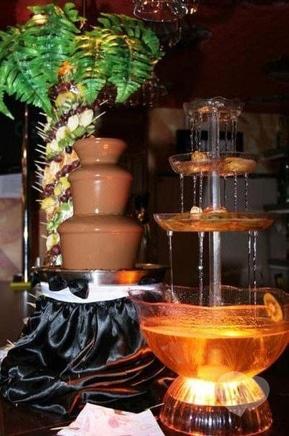 Мир Торжества, организация праздников - Шоколадный и винный фонтан